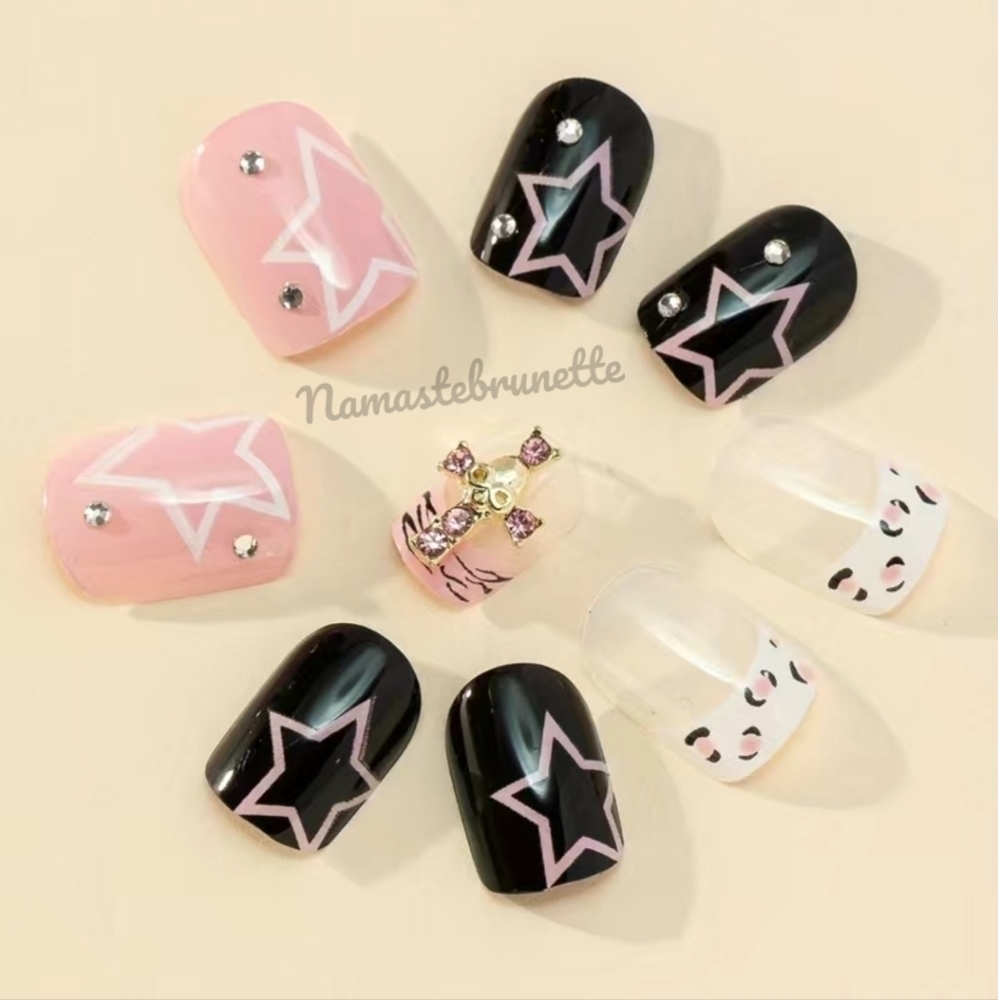 2/$16 3D Leopard & Stars Press on Nails